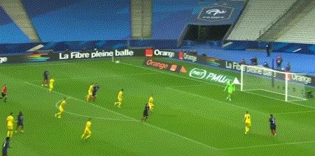 4040413b-05f5-4b54-a527-c1082b2df810.gif